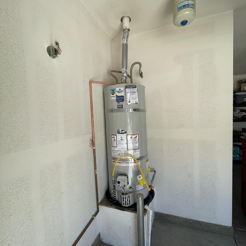 Bradford White 50-gallon natural gas water heater installation