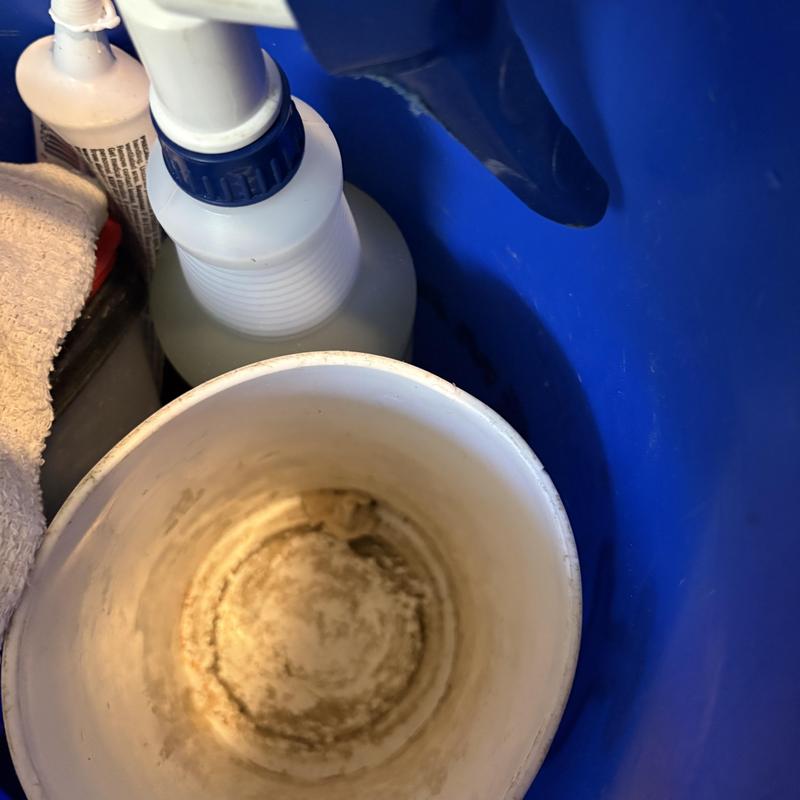 Upflush macerating toilet pump housing with gauze removal Upflush macerating toilet pump housing with gauze removal