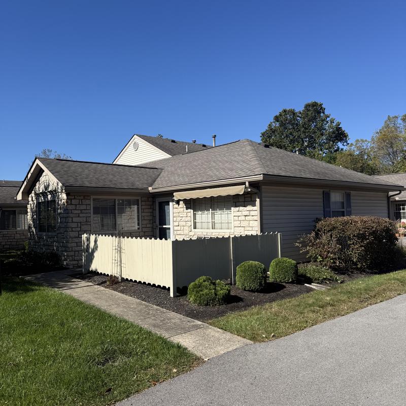 Asphalt shingle roof on Pickerington condo complex