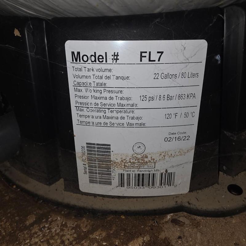 Pressure tank label showing model FL7 and specs