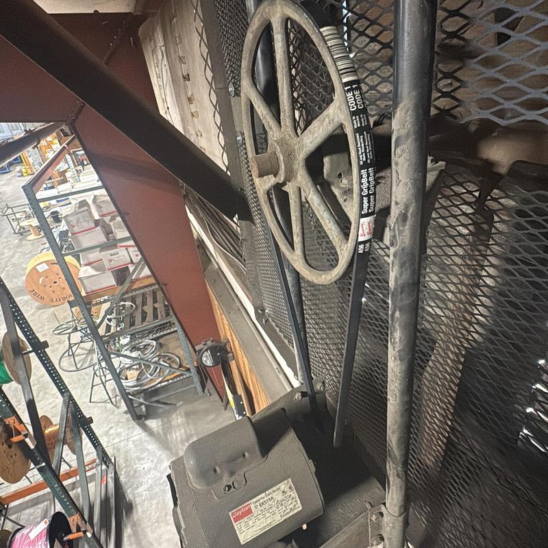 Conveyor belt motor and pulley system maintenance Conveyor belt motor and pulley system maintenance