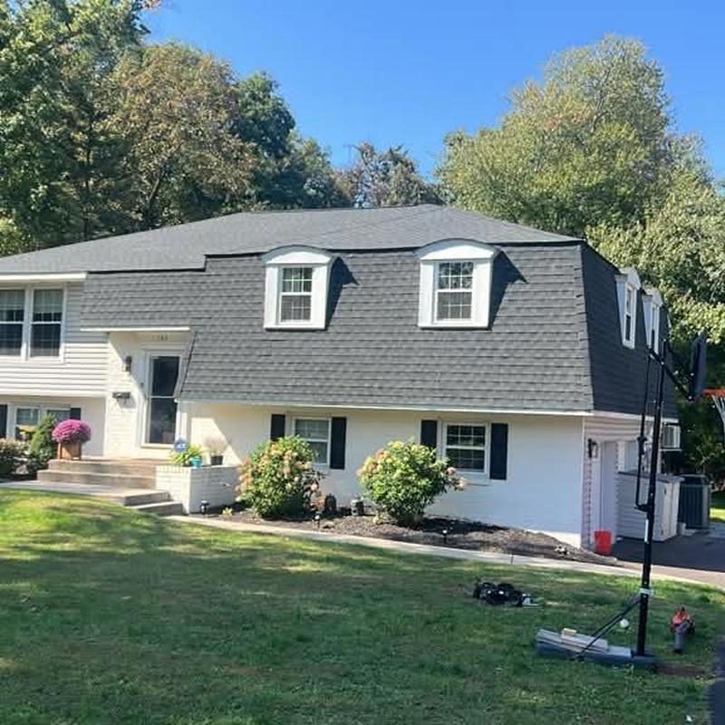 GAF Timberline HDZ shingle roof on split-level home