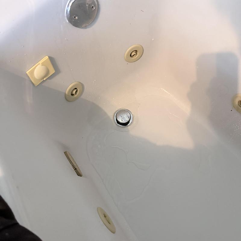 Whirlpool tub drain and jet nozzles cleaning