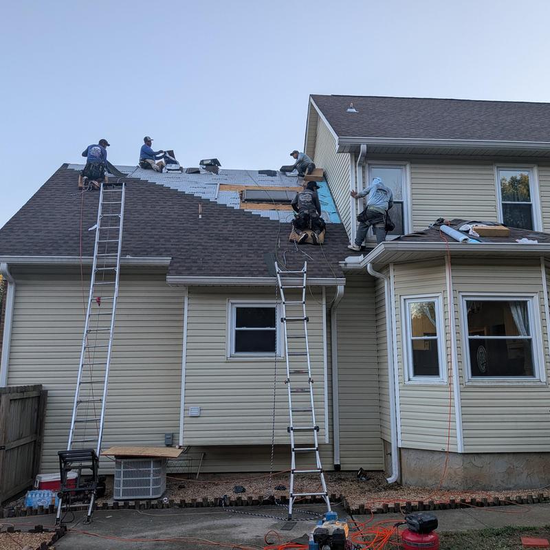 GAF HTC Barkwood roofing installation on house GAF HTC Barkwood roofing installation on house