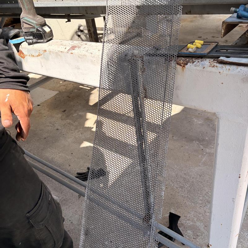 Evaporative condenser drift eliminator mesh panel replacement Evaporative condenser drift eliminator mesh panel replacement