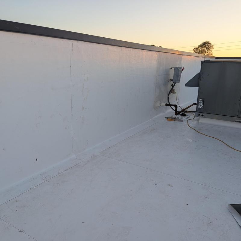 GAF 60 mil TPO roofing on commercial building rooftop