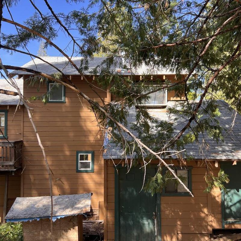 Class A fire rated roof with GAF shingles on cabin