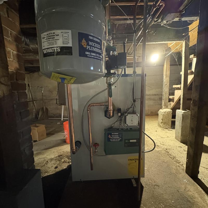 Boiler system with expansion tank and piping