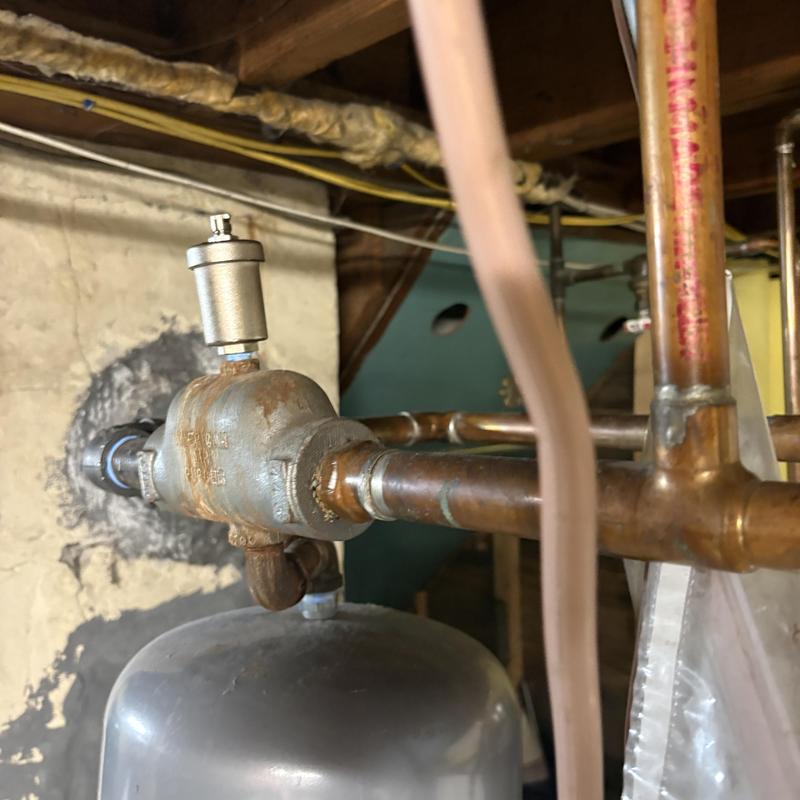 Boiler air vent and copper piping installation