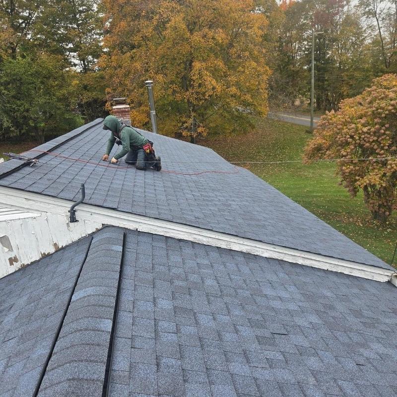 CertainTeed Landmark Pro shingles installation on roof