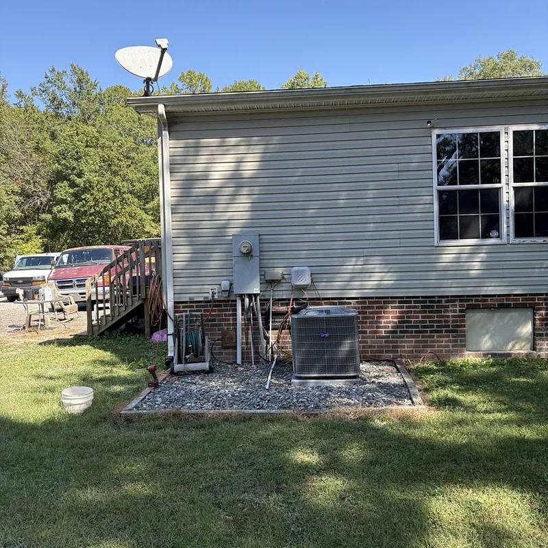 Mobile home heat pump unit outside siding Mobile home heat pump unit outside siding