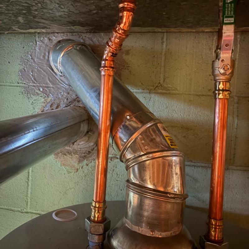 50 gallon water heater with upgraded 4-inch vent pipe