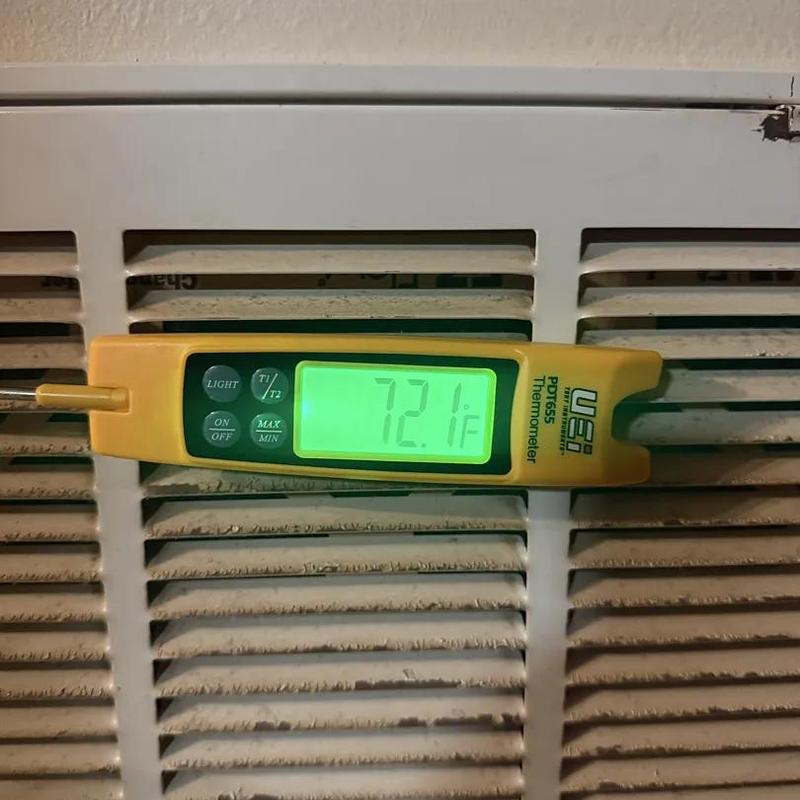 Defrost board temperature reading on HVAC vent grille Defrost board temperature reading on HVAC vent grille