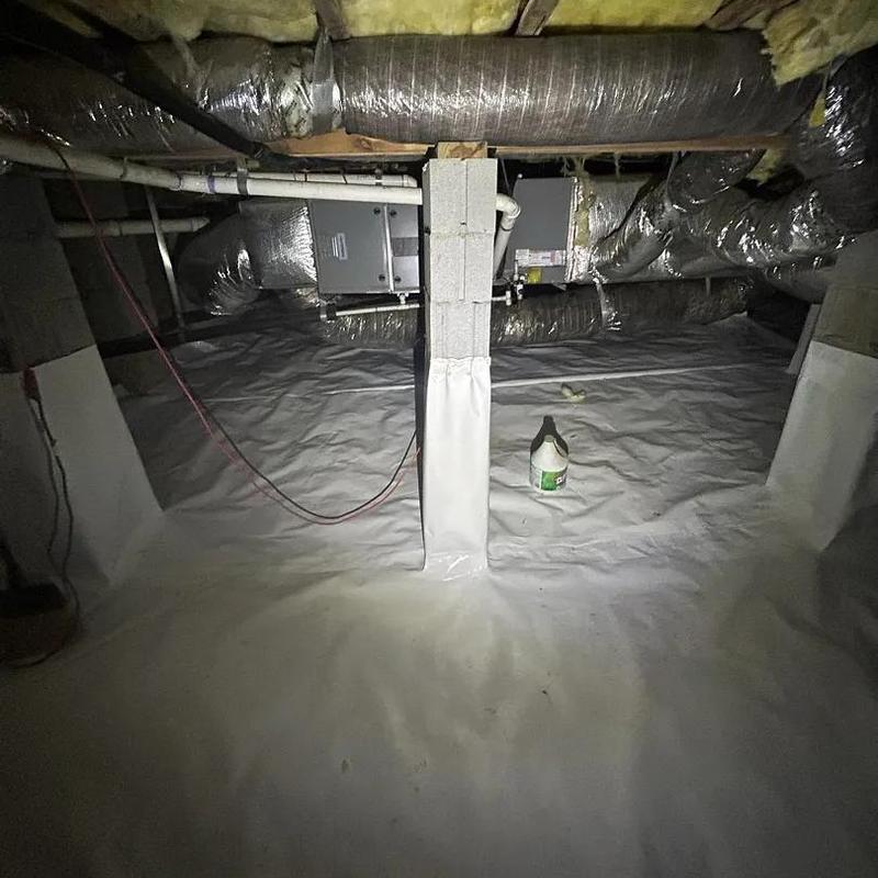 Crawl space encapsulation with HVAC ductwork above