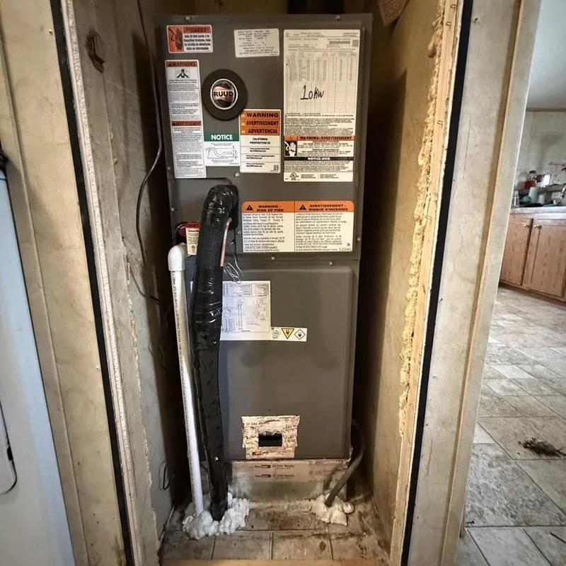 Ruud heat pump installation with insulation foam Ruud heat pump installation with insulation foam
