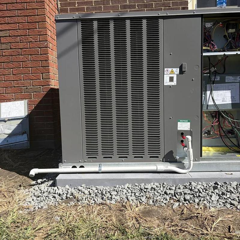 Rheem package heat pump installed outdoors Rheem package heat pump installed outdoors