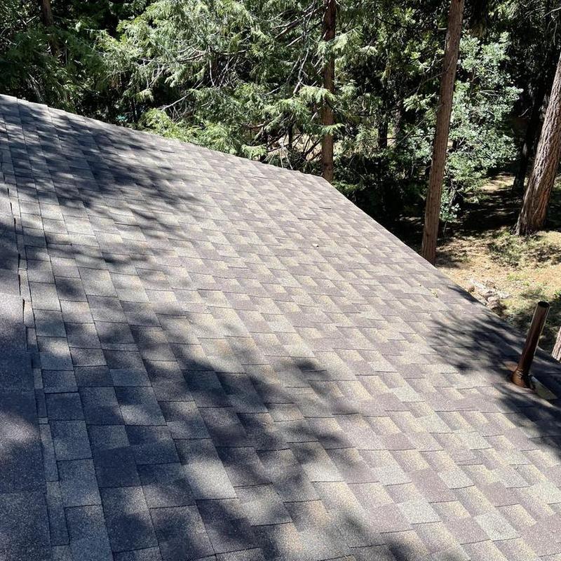 GAF 50-year asphalt shingle roof on cabin